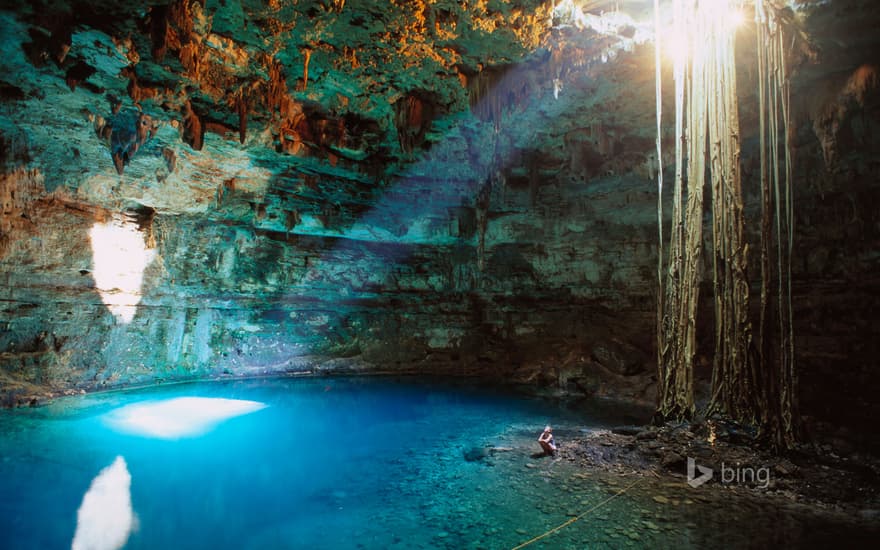 Cenote Samula near Valladolid, Yucatán Peninsula, Mexico