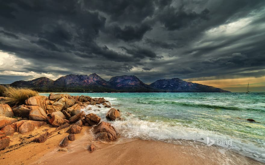 Coles Bay in Freycinet National Park, Tasmania, Australia