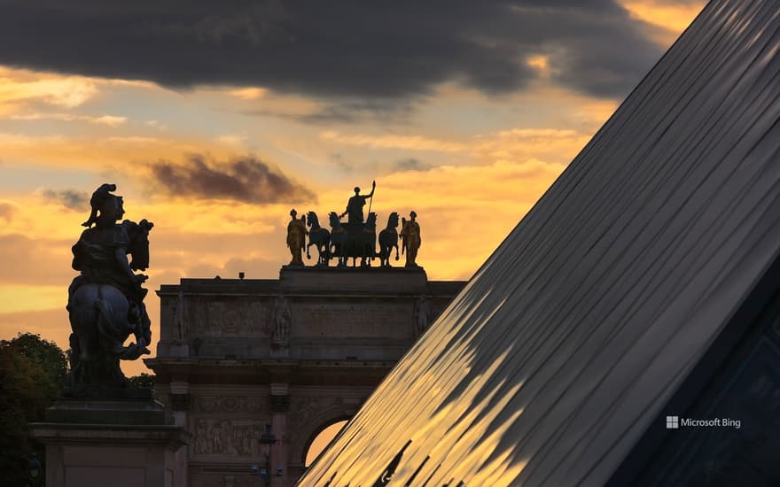 Arc de Triomphe du Carrousel and Louvre Pyramid, Paris, France