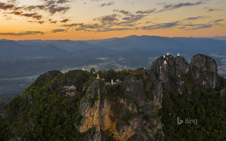 Floating temples of Wat Chaloem Phra Kiat Phrachomklao Rachanusorn in Lampang Province, Thailand